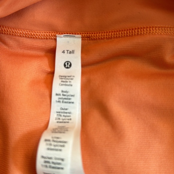 Lululemon Speed Up Orange Shorts size 4 Tall (4” inseam) - Picture 3 of 4